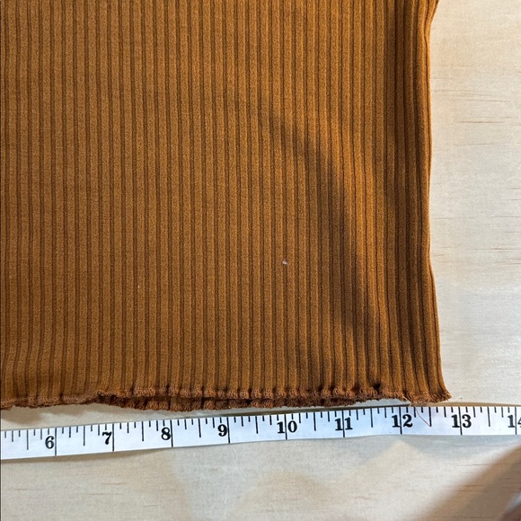 SHEIN Cropped Ribbed Tank - Picture 4 of 6